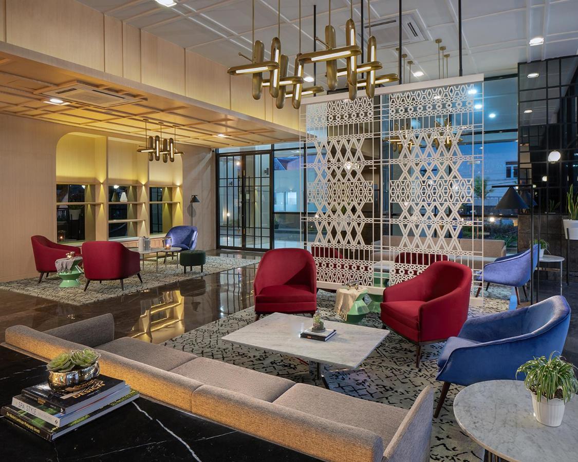 The Reiz Suites, Artotel Curated 4* Medan